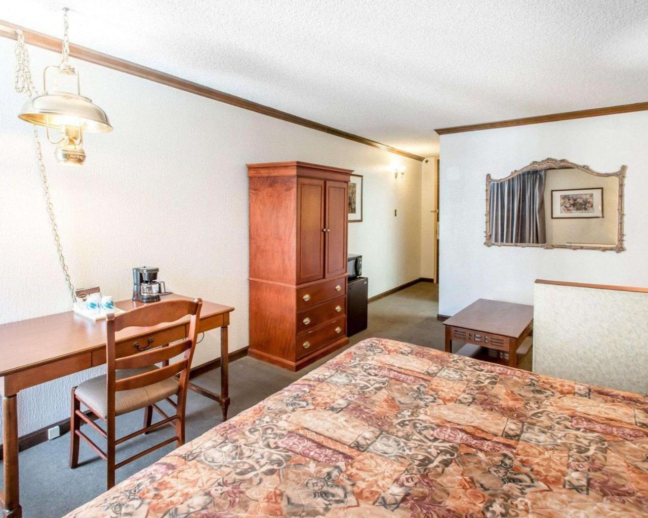 Rodeway Inn And Suites Boulder Broker 외부 사진